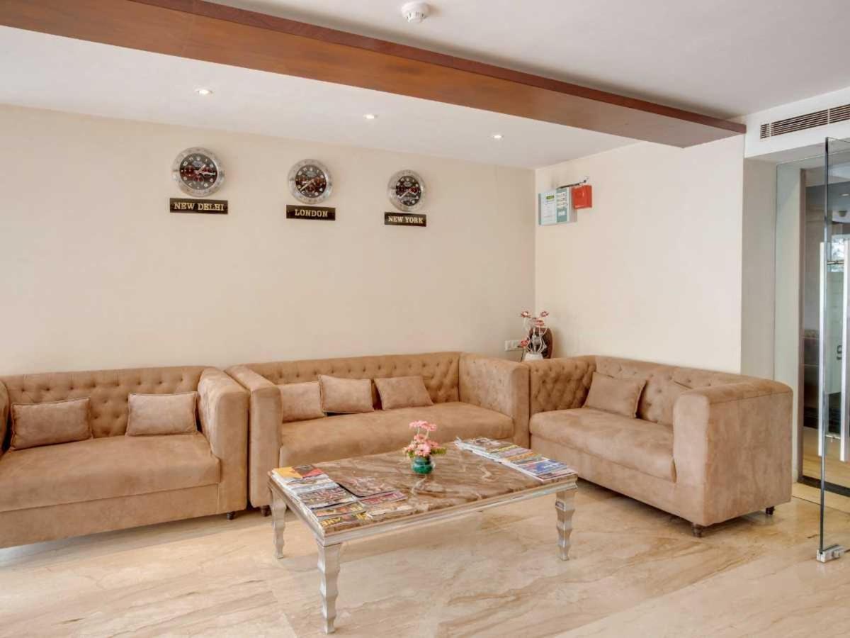 Hotel Sandstone Inn Lucknow Exterior foto