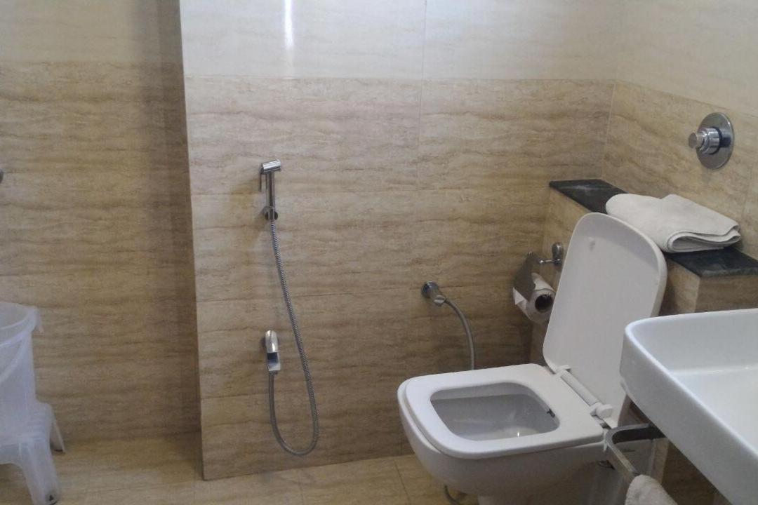 Hotel Sandstone Inn Lucknow Exterior foto
