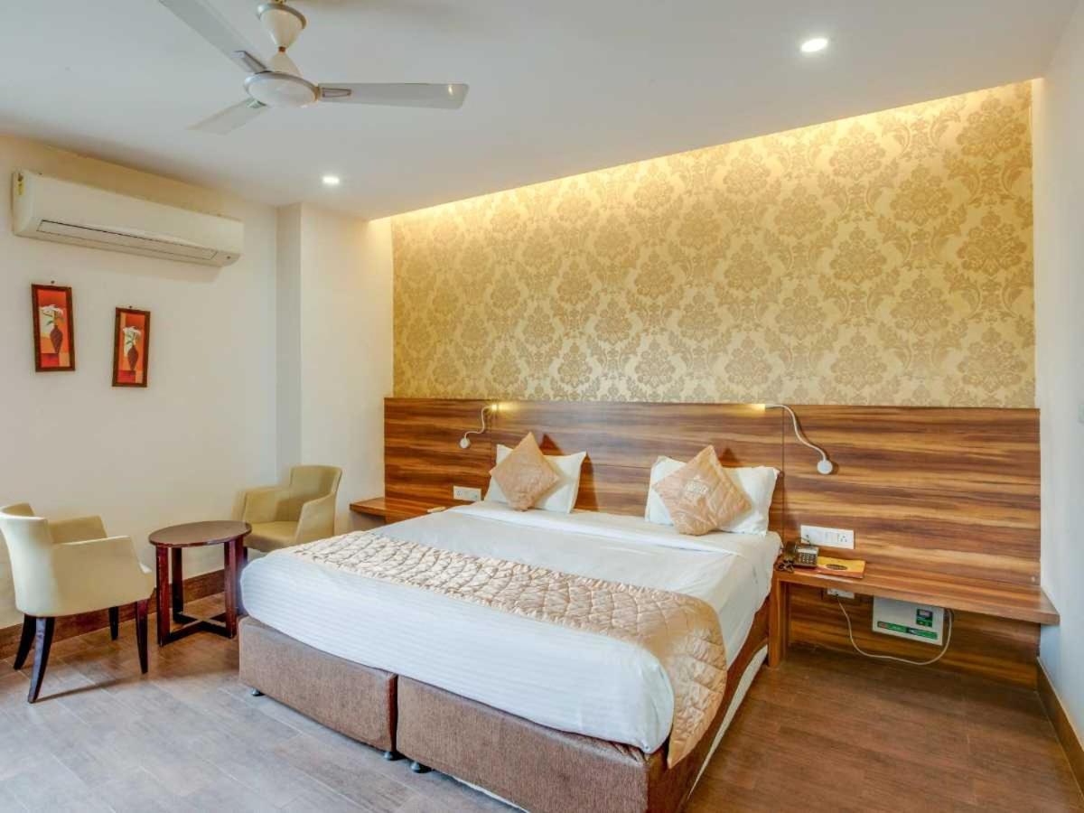 Hotel Sandstone Inn Lucknow Exterior foto